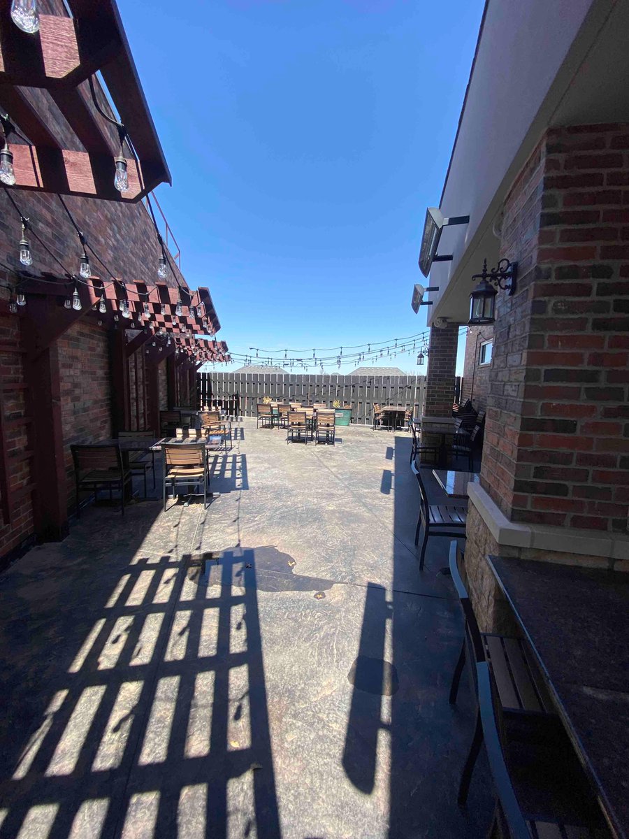 MonisOKC's tweet photo. Gotta love not knowing what our weather will be like one minute to the next!⛈️☀️

#monisokc #patioweather #edmondok #eatlocal #italianfood #summertime #sunshine #okceats #momandpop https://t.co/A0Fn1lyjZ6