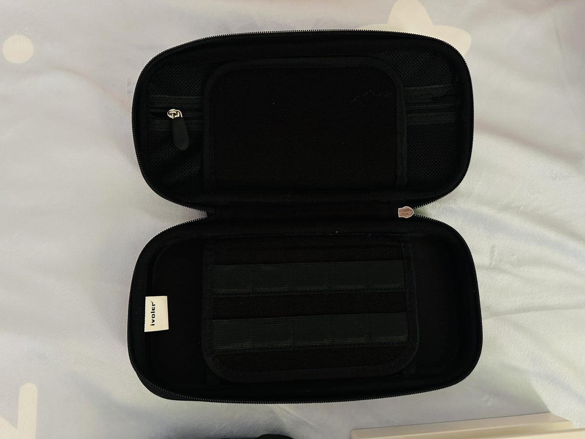 bittermelin's tweet photo. selling! animal crossing #switch bundle (game NOT included) - $280 (w/ shipping)

bundle includes: 
- animal crossing edition switch (w/ screen protector)
- animal crossing companion guide
- nintendo switch pro controller
- case
- all other accessories

shipping from miami, FL! https://t.co/g5mubouixX