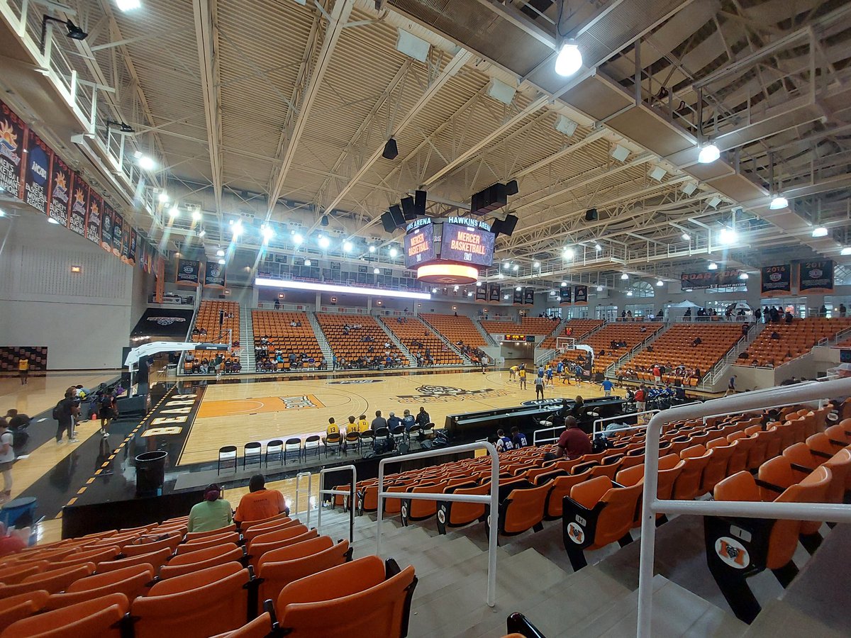 coachflemmer's tweet photo. We appreciate @MercerMBB and @CoachGregGary for hosting a great team camp. @VHSWarhawkhoops had a good day and got better from the strong competition. Thank you! https://t.co/oralTqOhDc
