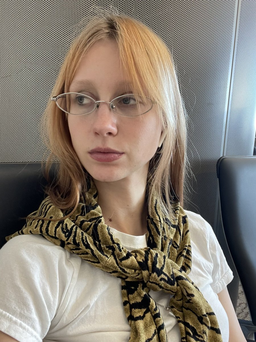 fiona tweet media