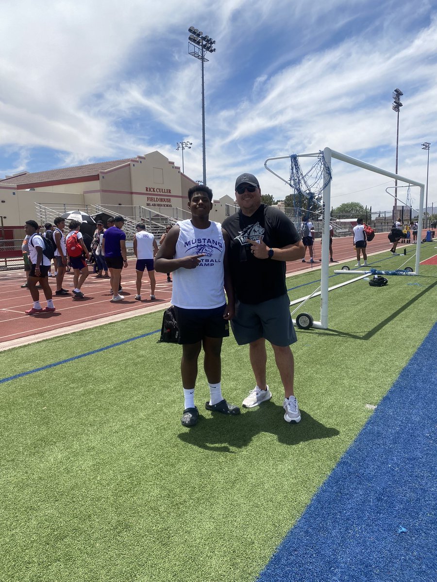 AlexanderKimba's tweet photo. Great camp today at @WNMUFootball thank you to @Tittle77 and the rest of the coaching staff for all the coaching and hospitality you showed.
@ELDO_FB @Coach1Martinez https://t.co/PzeStwOHe5