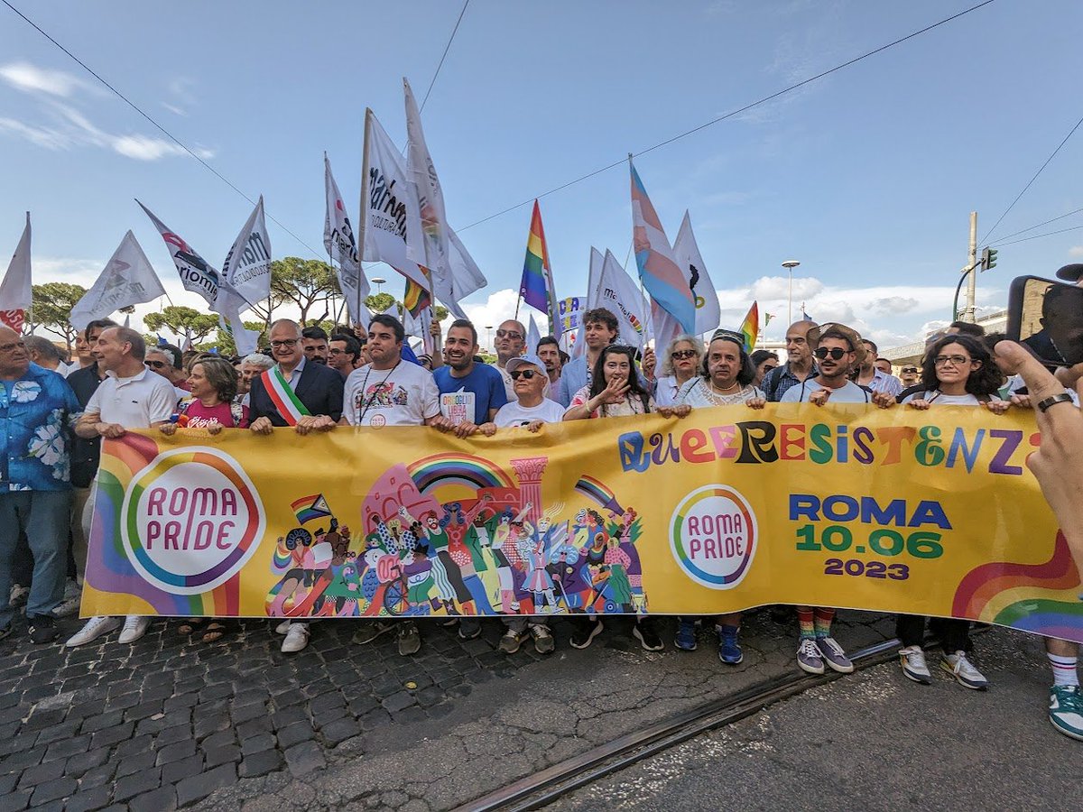 Scatti di #QueeResistenza #RomaPride