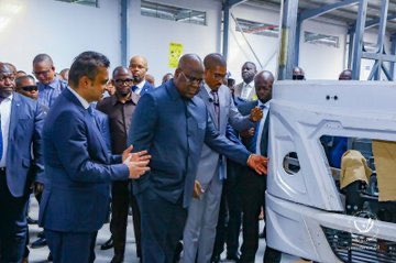 #RDC : Après plus de trois décennies une usine d’assemblage des véhicules de nouveau opérationnelle à #Kinshasa. Inauguration de l’usine de Suprême Automobile par le Chef de l’Etat pour la production des bus plus adaptés à nos besoins. De l’emploi, relance de l’industrie, un…