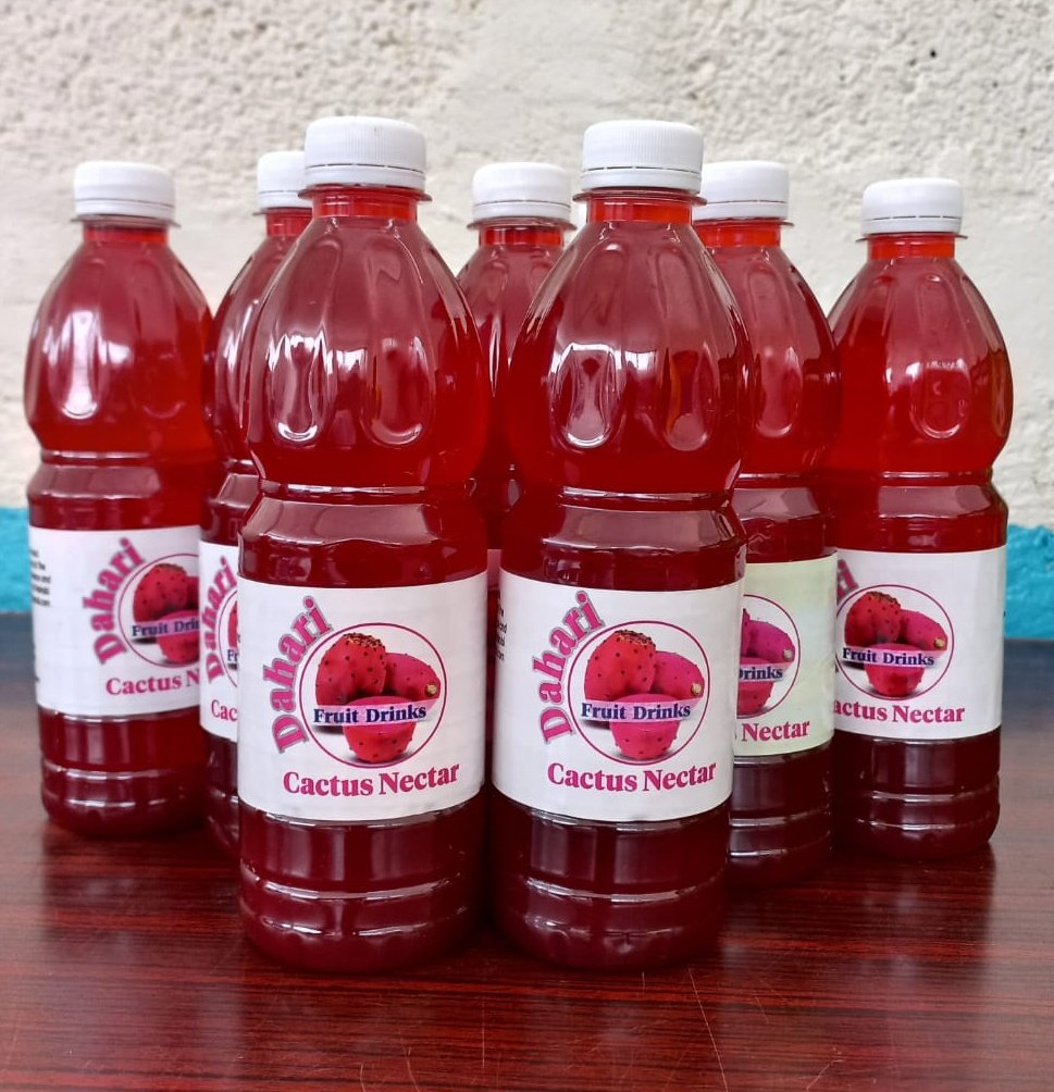 Dyuuke's tweet photo. Sure! At the University of Nairobi, we are at the forefront in commercilaization of value-added products from the species. For example, the nectars awhich are now highly acceptable, have significant macro &amp; micronutrients and high therapeutic properties compared to other fruits https://t.co/KEPSHwRfss