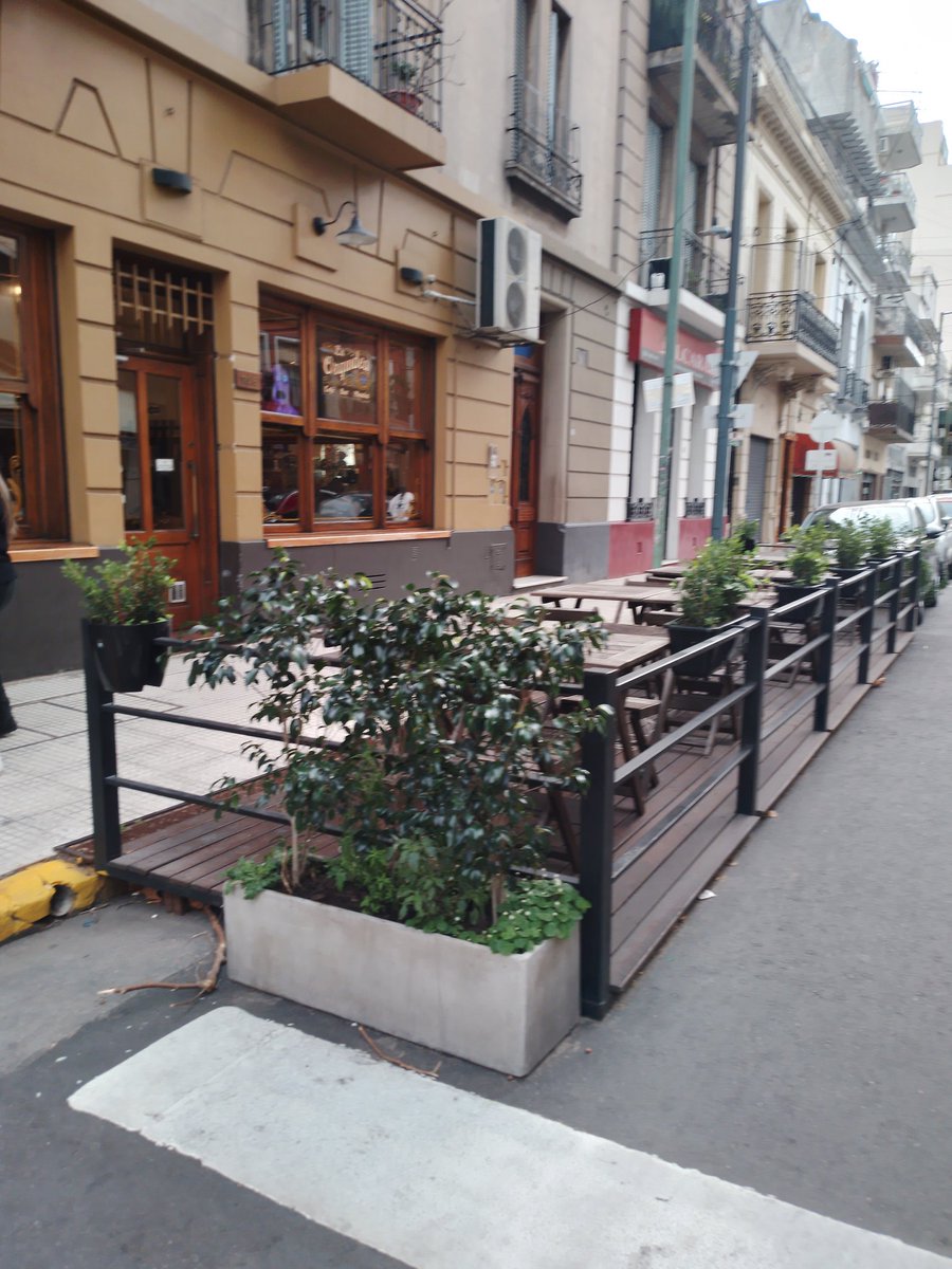 Voto al que saque estos esperpentos.