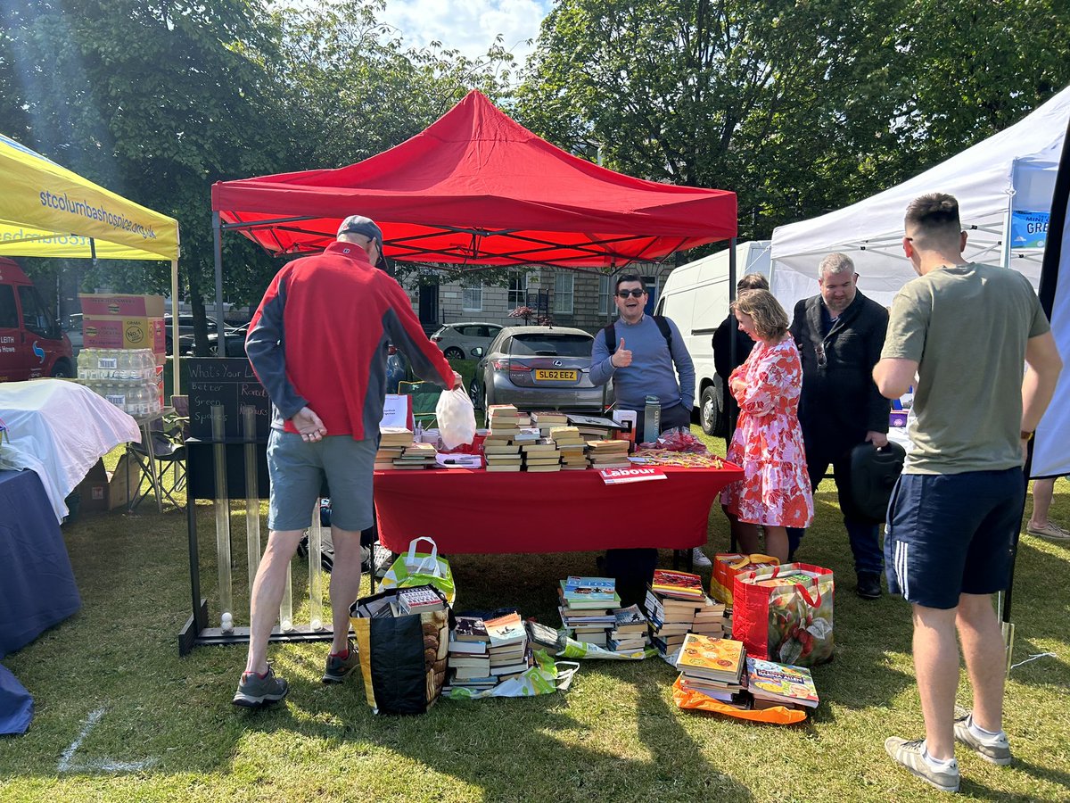 Great day at Leith Gala & talking to people about local issues. @FoysolChoudhury @susan4leithwalk @james_dalgleish @Richard4Labour @MalcolmChishol1 @jruddy99 @SynthLassie @Adam_D_Wilson Tracy, Dan, Angela, Kyle, Stan & Karen Great chat with @BenMacpherson too but no picture!