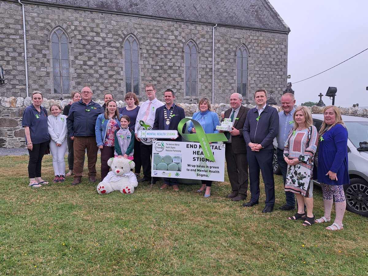 Green Ribbon commemoration mass in Ballindaggin this evening.@JamesBrowneTD @JacWhelanFagan @IFAmedia @MaryButlerTD @MacranaFeirme @GreenRibbonIRL