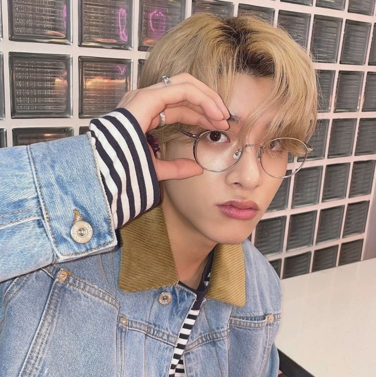 ⭒ ݁ . 𓋼𓍊𓋼 : tweet media