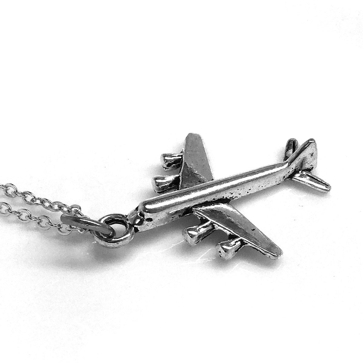 Chrysdesigns's tweet photo. Miniature airplane charm necklace!✈️♥️ #airplane #airplanecharm #airplanenecklace #planespotting #travel #traveller #lovetotravel #traveler #adventurer #worldtraveler #pilot #flightattendant #giftforpilot  #etsy #etsygifts #etsyfinds #chrysdesignsjewelry https://t.co/Bzpy9nSEel