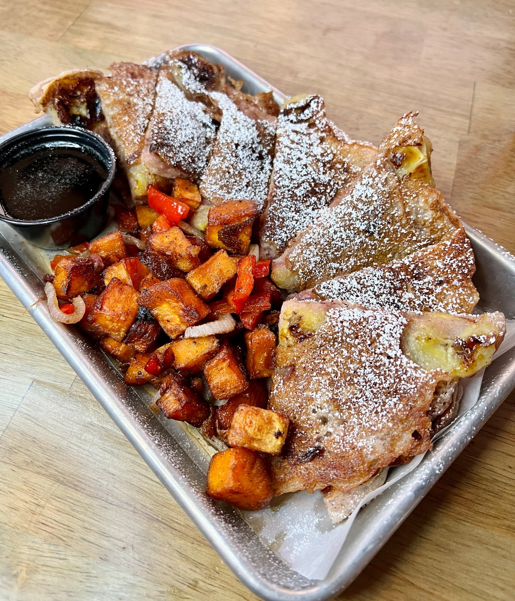 allamerican413's tweet photo. Starting next weekend (6/17-6/18) we will be serving brunch every Saturday and Sunday from 11am-4pm! 

Brunch items include Pound Cake French Toast, Open Face Spinach Dip &amp; Egg Sandwich, Strawberry Banana Pancakes and more.

Safe to say we'll see you next weekend 😏 https://t.co/GZROcXGm5F