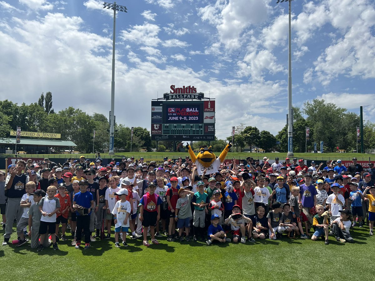 Thank you to everyone who came out to Play Ball Weekend with the @SaltLakeBees !! With record setting attendance, we had TWO FULL DAYS of non-stop excitement. We even had the chance to snag some autographs from our future big leaguers and olympians!! #bigleagueutah