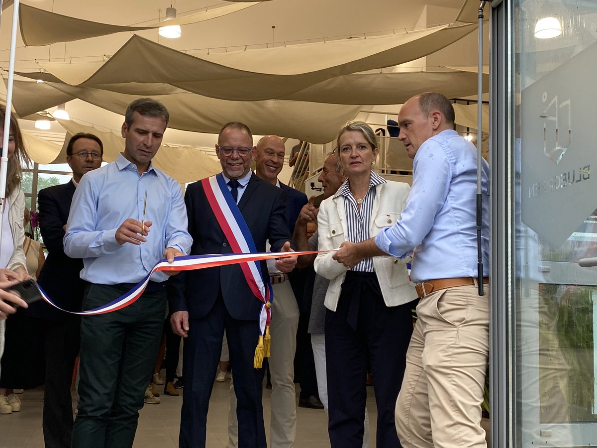 RomainMabit's tweet photo. Vendredi 9 juin 2023, journée officielle pour célébrer l’inauguration des nouvelles infrastructures du Golf de Rochefort-Ocean.
@GolfsBluegreen @MediaGolfClub @ffgolf @GolfPlanete https://t.co/PqnpkyAS2I