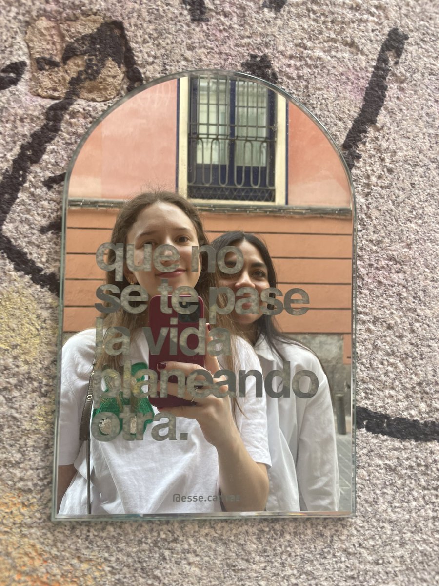 maitecarcoba's tweet photo. Madrid 🤍🤍puritita felicidad💫💫💫💫💫 https://t.co/ZfcM1Vo9lJ