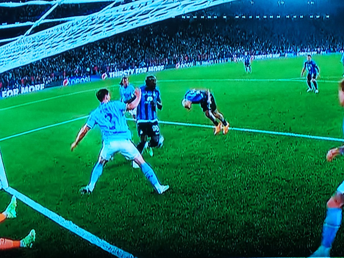 SandroSca's tweet photo. Man of the Match
Big Rom

#InterCity https://t.co/Qms9E5YrJq