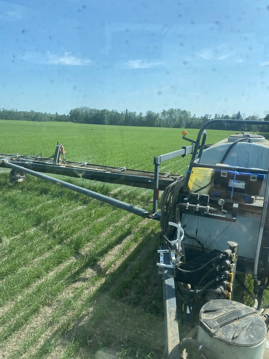 No point timing your fills when you’re still using an 80 foot pull type sprayer still. #inefficient. 🤣🤣🤣 #wheat spraying #nesask #spray2023