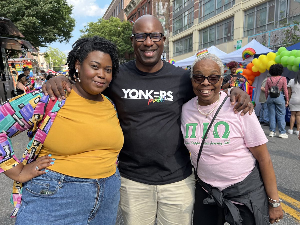 Yonkers pride let's go!! 🏳️‍🌈🏳️‍⚧️

Thanks for having me and it was an honor to celebrate love with you all 🫶🏿