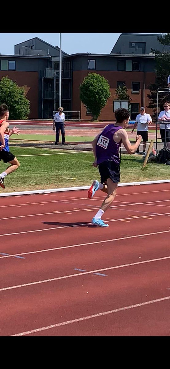 Amazing run from Malachy today in the 400 at the WY schools championships. Worth the wait and the afternoon sun when you finish 1st! Congratulations!