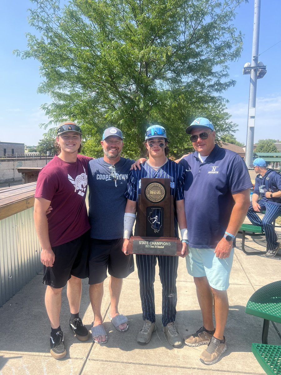 Congrats to @Baseball_Naz and Barnwood Sports supporter @LeeMilano1 on his back 2 back 3A @ihsa_il Champioships #barnwoodsports #nazbaseball #ihsa #statechamps