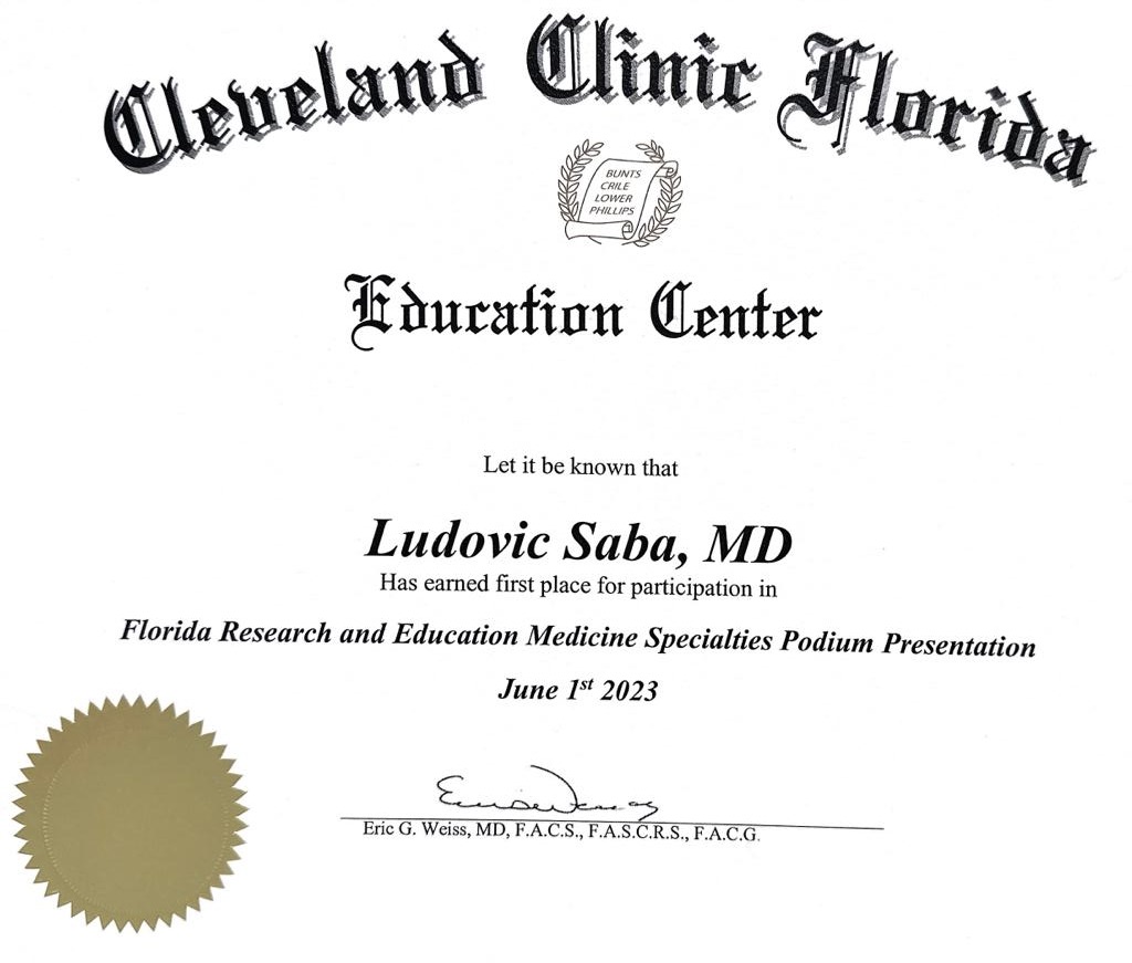 Excited to share that I've been awarded 1st place at @CleveClinicFL Research Week for both Best Podium Presentation and Best Poster Presentation! 🎉🥇 This achievement would not have been possible without the support and collaboration of the incredible Hematology team!🩸