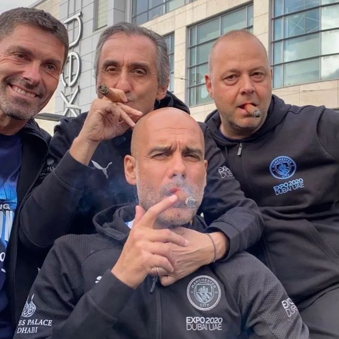 🏆 Premier League
🏆 Copa da Inglaterra
🏆 Champions League*

Pra quem cobrava esse título da Champions sem o Messi e Barcelona, aí está. Apenas apreciem o MELHOR TÉCNICO DA HISTÓRIA!!