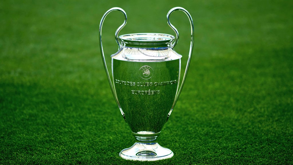 Mourinho____'s tweet photo. 1,800 M€ DESPUÉS; https://t.co/xyF6Hmq4uq