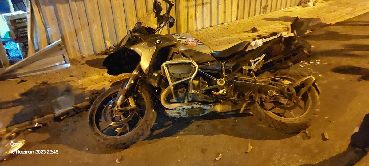 ❗ ÇOK ACİL

Adana'da Yunuslar kaza yaptı 2 meslektaşımızın durumu ağır. Adana Eğitim ve Araştırma Hastanesinde Acil A Rh (+) kana ihtiyaç vardır.

#Adana