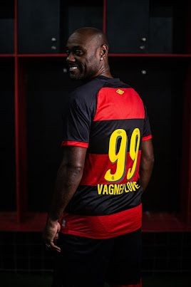 CoringaoMineiro's tweet photo. Jogadores que fariam o gol que Romelu Lukaku perdeu hoje na final.
Eu começo : https://t.co/mTAmRTR2CH
