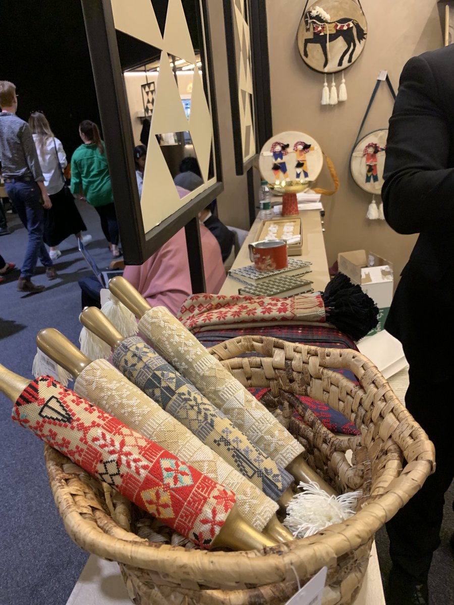 Hatoon_Alfassi's tweet photo. At the #BananHandCraftFair #Riyadh with my daughter.
Impressive work in one place.

⁦@awatifm2⁩ 
⁦@MOCSaudi⁩ ⁦@MOCHeritage⁩ 
⁦@abuhamad1⁩ ⁦@CCAssociation20⁩ ⁦@jordanriverfdn⁩ https://t.co/zg6JIi4c6Z