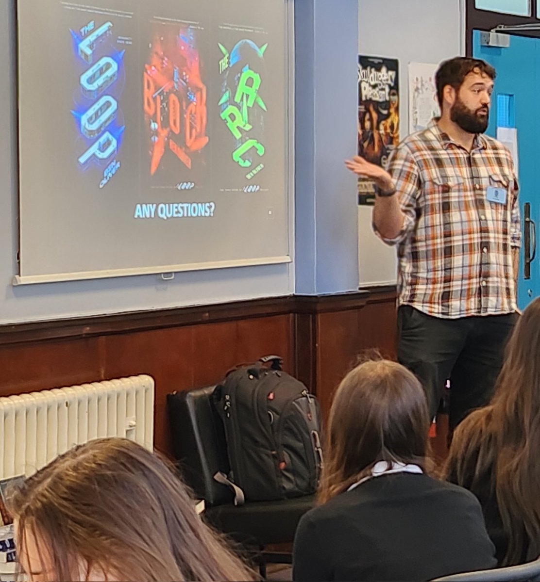 LibLourdes's tweet image. Ben Oliver, author of The Loop trilogy, did two @GlasgowLib #WeeWrite sessions at @LourdesSec yesterday. 1st up were the @Lourdes1English S2s. Ben talked about his journey to becoming an author &amp;amp; helped the pupils with #WorldBuilding activities