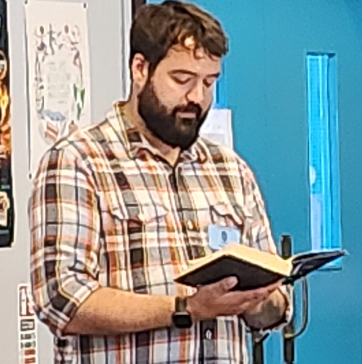 LibLourdes's tweet image. Ben Oliver, author of The Loop trilogy, did two @GlasgowLib #WeeWrite sessions at @LourdesSec yesterday. 1st up were the @Lourdes1English S2s. Ben talked about his journey to becoming an author &amp;amp; helped the pupils with #WorldBuilding activities