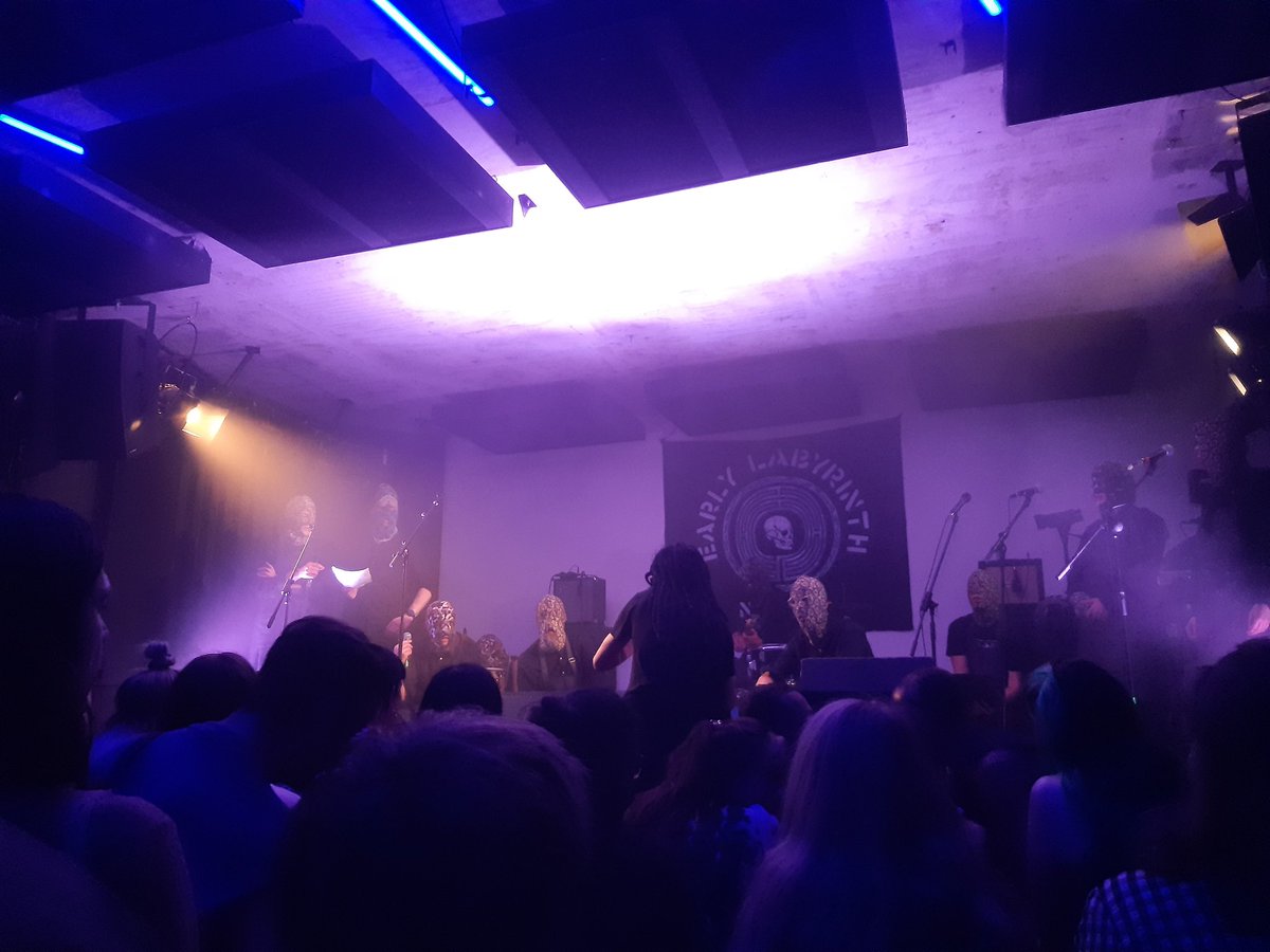 TARartRAT's tweet image. 🕸🪰🐜 #earlylabyrinth 🛸🌚🧿album release show at #urbanspree #berlin 🎀🎃🗽