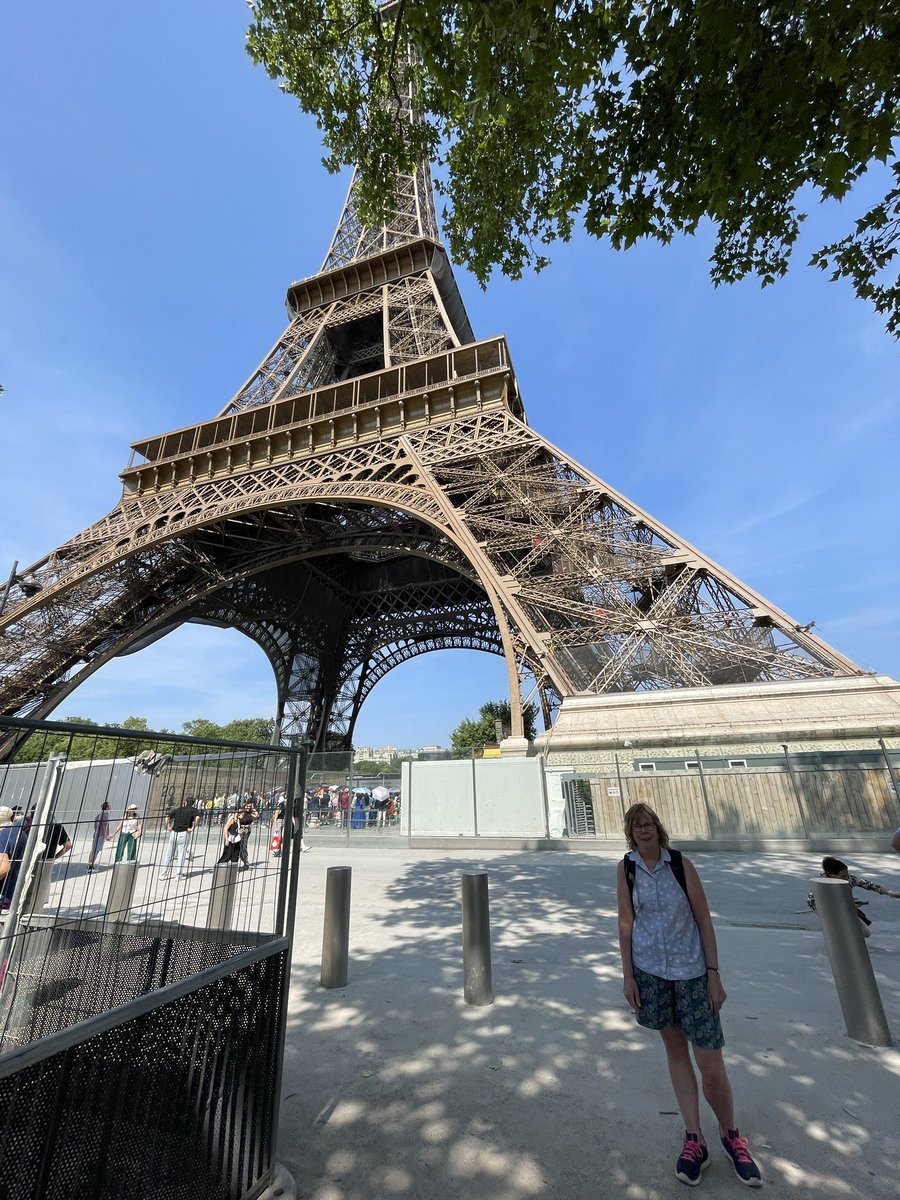 javablack110's tweet photo. @davidcoverdale Is this still the city of love? https://t.co/Ar598um2bL