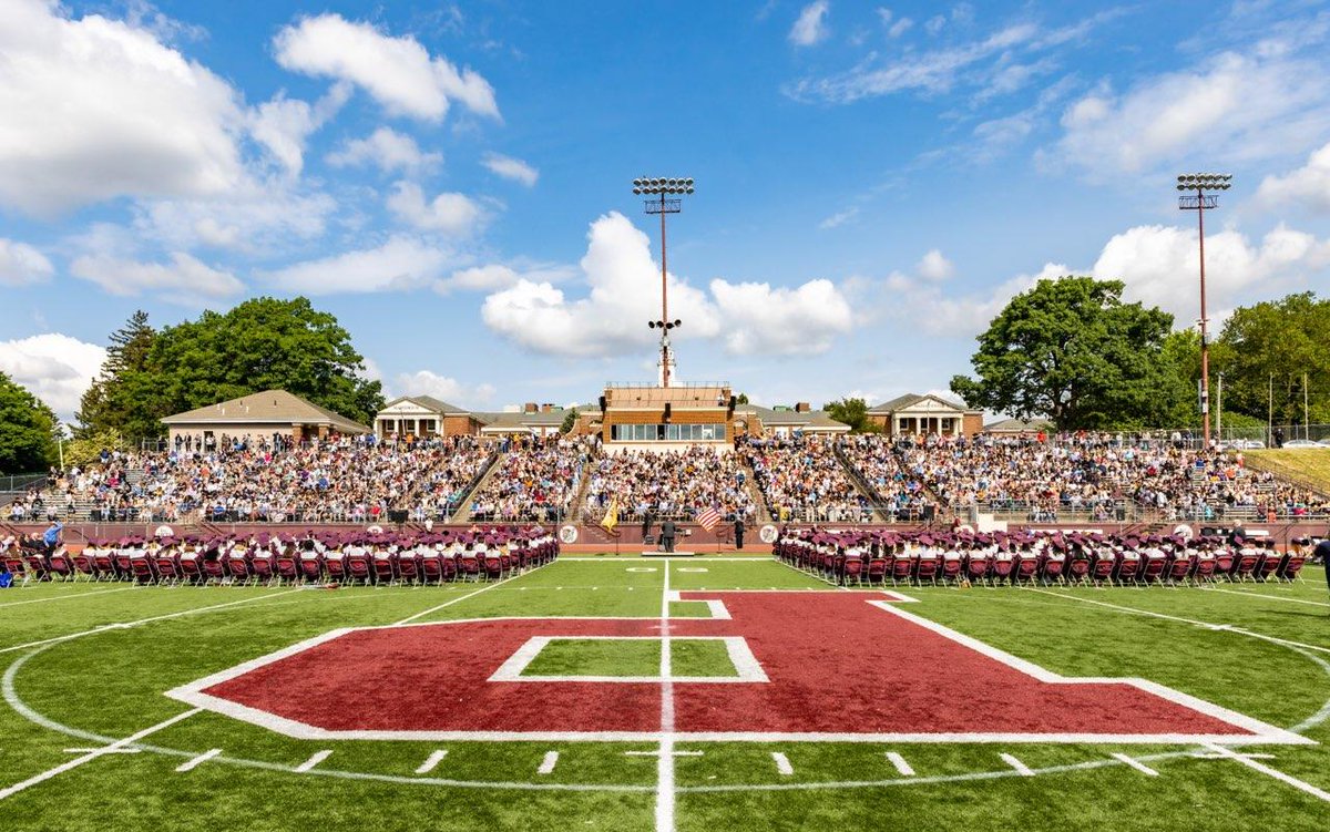 What a great picture from yesterday's ceremony! Congratulations, Class of 2023!