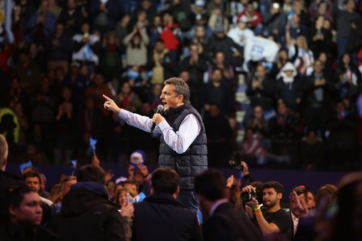 Daniel Arroyo tweet media