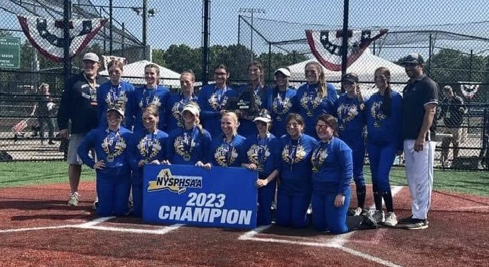 GowandaCSD's tweet image. @gowandasports girls’ softball team is the 2023 @NYSPHSAA champ! ☝️🏆🐾💙👏 They beat SS Seward 6-4 on L.I. 

Area agencies are escorting the team home around 1:30 a.m. Sunday, June 11. 🚓🚑🚒🚌 🎊👋
 
@TheObserverNY @WDOEnews @WGRZ @WBEN @WGRZ @WKBW @news4buffalo @SPECNews1BUF