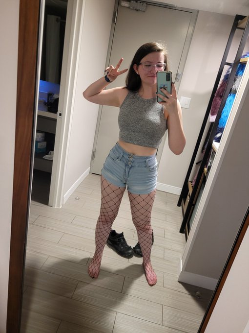 Suit vs suiter 💕 https://t.co/Lc3dvVoRd8<a href="/tag/nsfwtwt"class="tags"><span>#nsfwtwt</span></a><a href="/tag/murrsuiter"class="tags"><span>#murrsuiter</span></a><a href="/tag/nsfwfurry"class="tags"><span>#nsfwfurry</span></a>