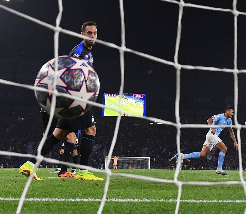 Omar🥶 tweet media