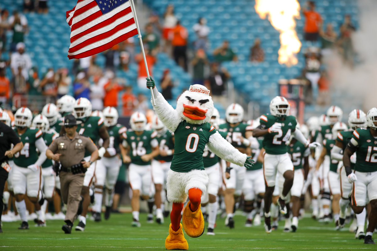 CFBTalkDaily tweet media