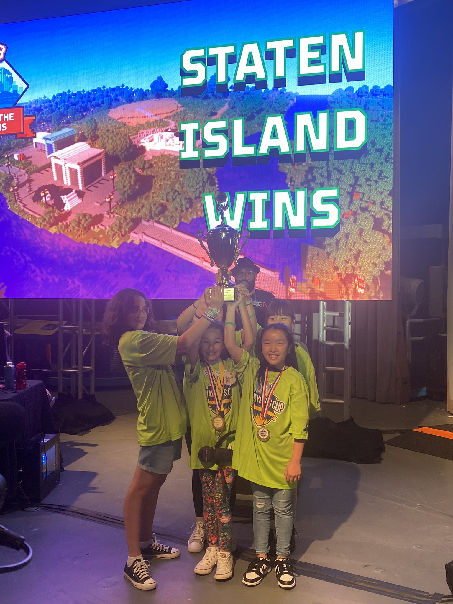 GowandaCSD on Twitter "Gowanda CSD unites to clap out the varsity