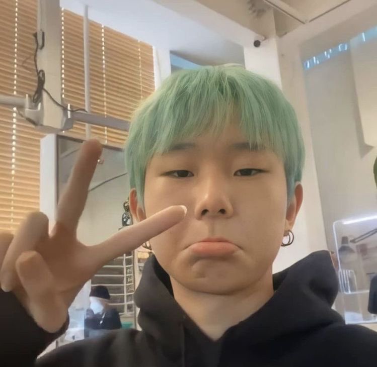 mkyoloo's tweet photo. RAPPERS DO KHH QUE TODO MUNDO QUER MAMAR 🔞

27 BRUNINHO —  ( 123 votos) https://t.co/6wlIOJo4yX