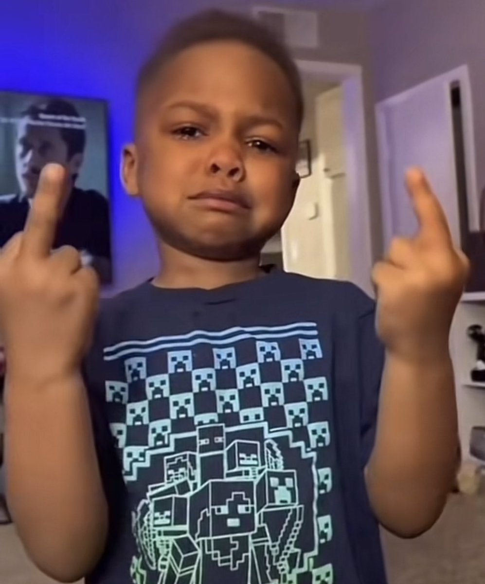 miiiyyaahhh's tweet photo. me trynna act like idgaf knowing i'm hurting bout it https://t.co/87S9SxD5RK