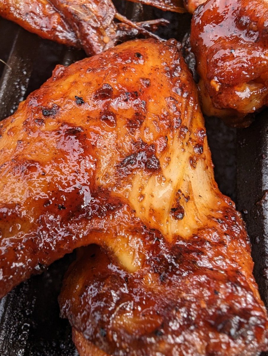 jwdvisuals's tweet photo. The color on them wangs #wings #bbq #grill #TeamPixel #macromode @GooglePixel_US https://t.co/QiemcI2hnk