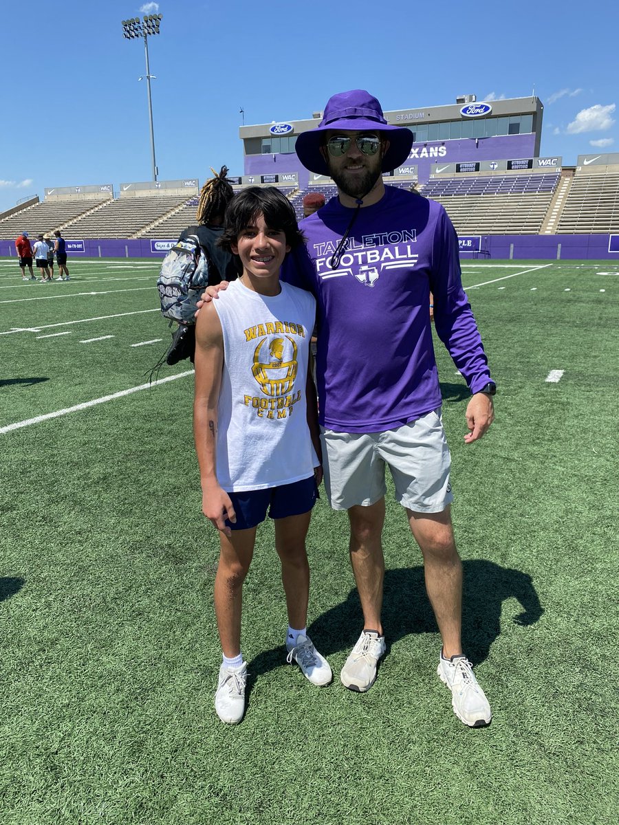 Ryan_lopez11's tweet photo. Thanks to Tarleton State receiver coach @CoachTWhitt for a great camp. Got a lot of good reps with @Southpaw_Long and other great Texas QBs. @TarletonFB @FootballPieper https://t.co/HRqVmoGiLD