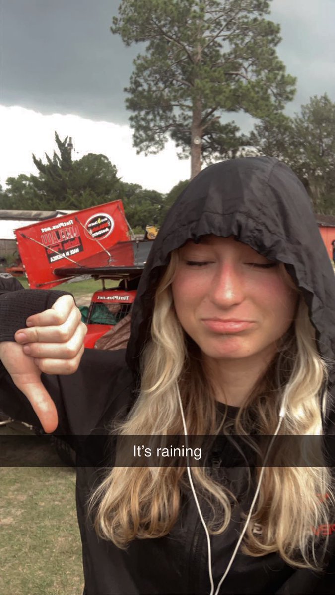 Raining currently under delay 🌧️