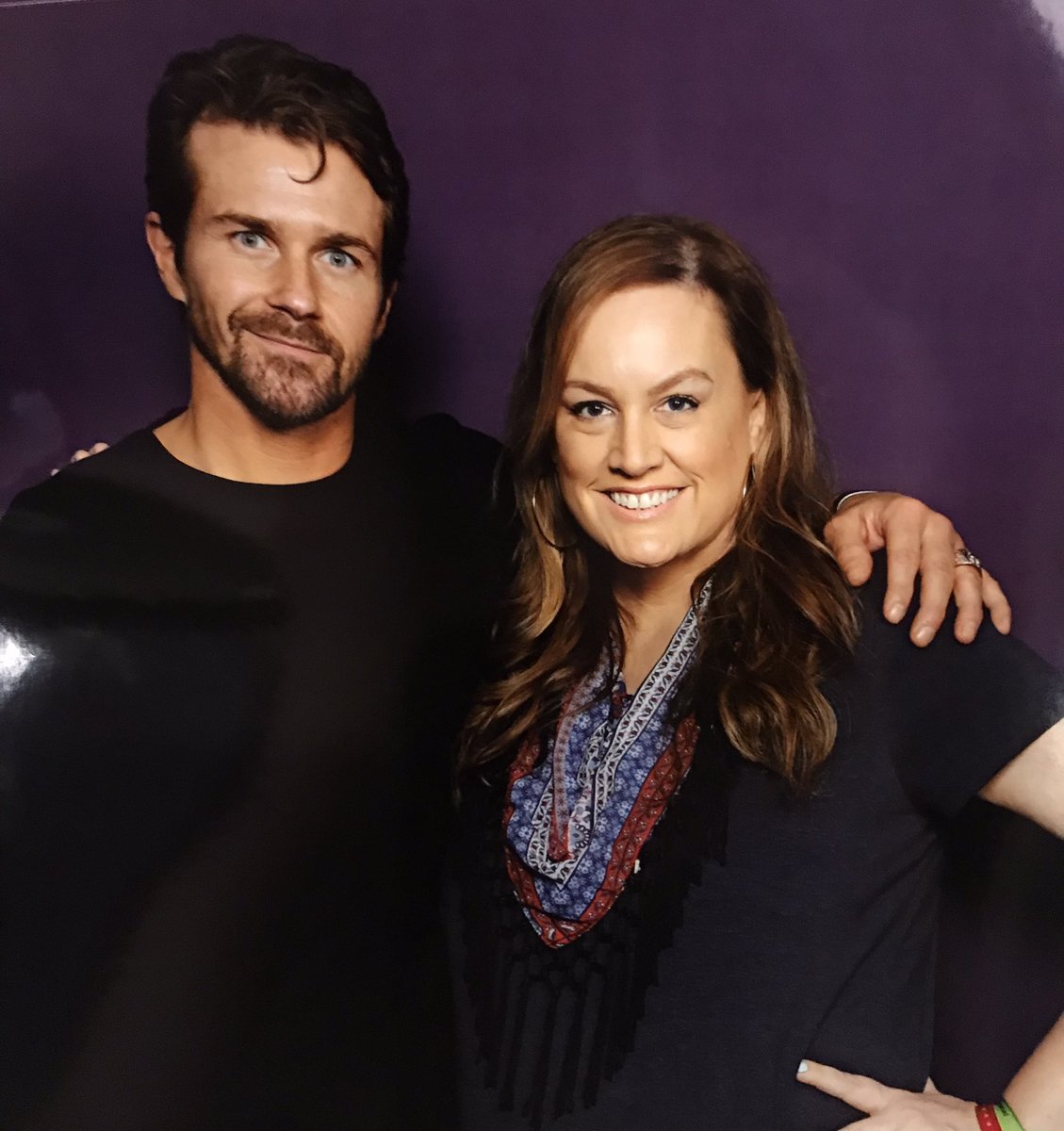 EmilinaB's tweet image. Photo op with Josh Kelly. He and Dom are up next on stage #GH #GHConvention