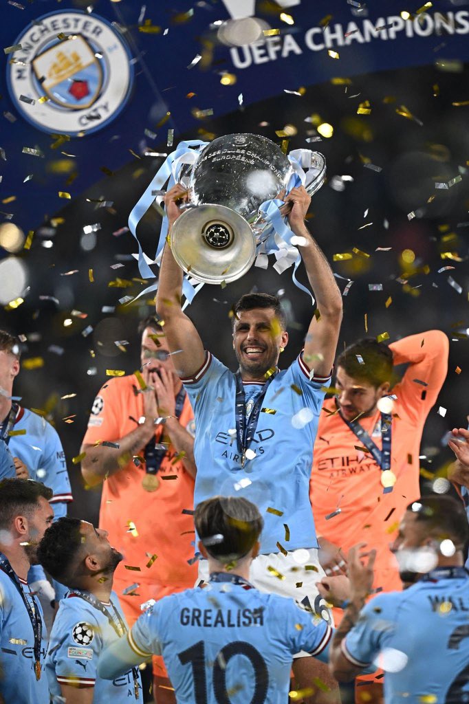 Rodri is the best Manchester city player this season. This man deserves an appreciation tweet everytime. Just like and RT. We move