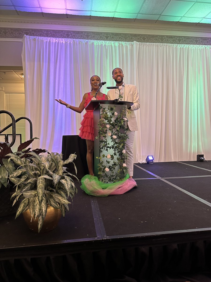 cbkmediamgt's tweet photo. Take a look at this @Local12 CBK Media Management client dynamic duo of @Kyle_Inskeep and @aleahordges Kyle and Aleah emceed The 22nd Annual Jazz Brunch and Silent Auction: presented by Twenty Cultured Pearls Alpha Kappa Alpha, Phi Si Omega Chapter 
#CincinnatiTVNews 
#TeamCBKx2 https://t.co/OLngTZsl7S