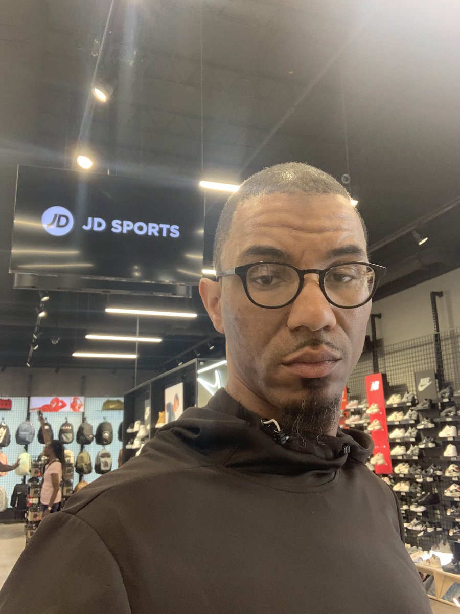 Maurice Eaton tweet media