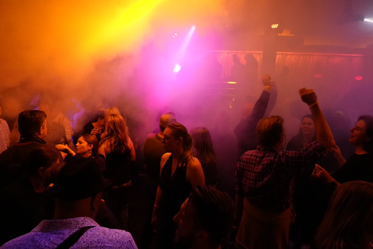 HOT102.7FM tweet media