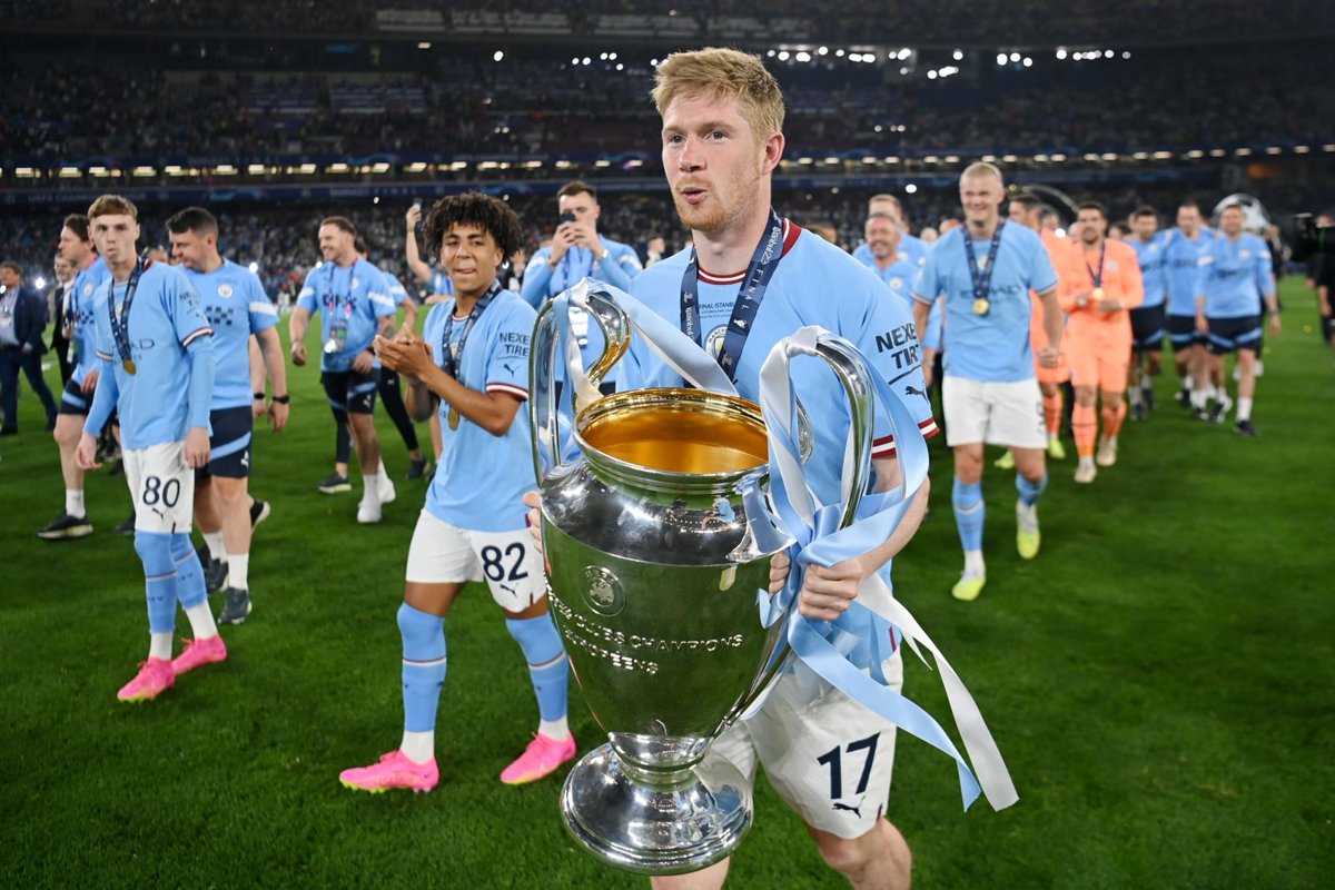 KDB_HQ's tweet photo. De bruyne 🏆🏆🏆🏆💙💙💙💙💙💙💙💙💙💙💙💙💙💙💙💙💙
#UCLfinal https://t.co/QCgiz0gAoh